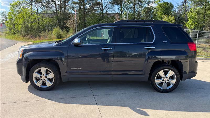 Used 2015 GMC Terrain SLT w/ Chrome Edition FWD image 2