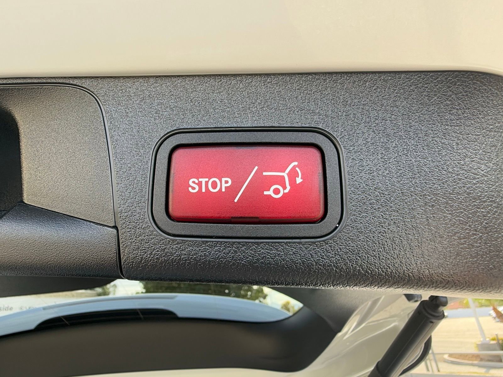 Used 2023 Mercedes-Benz EQB 300 4MATIC image 18