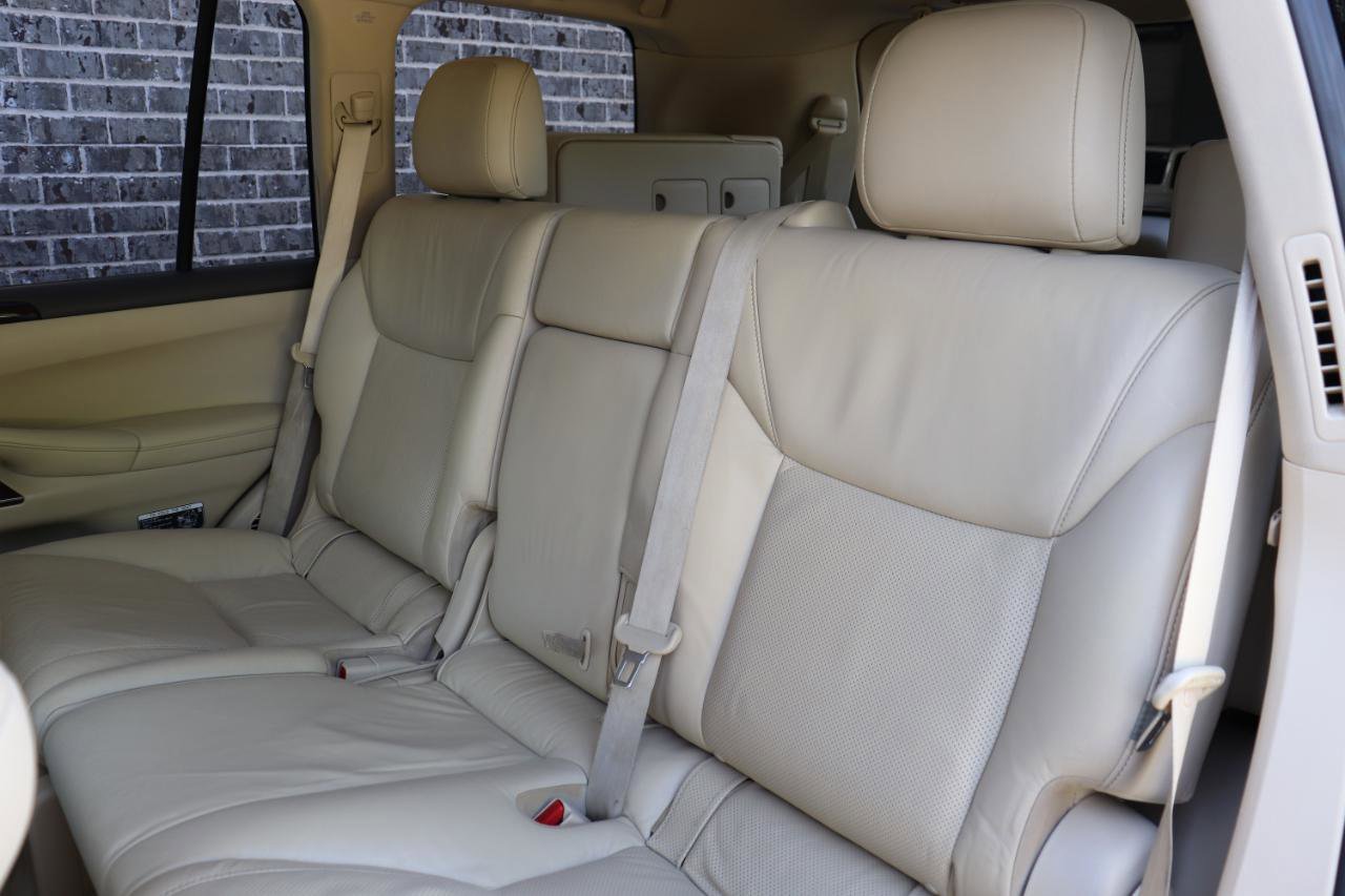 Used 2014 Lexus LX 570 4WD image 53
