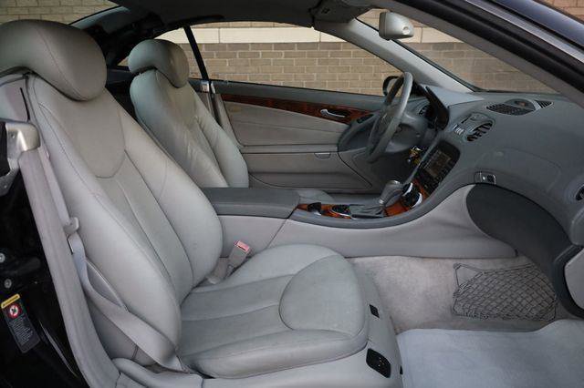 Used 2005 Mercedes-Benz SL 500 image 18