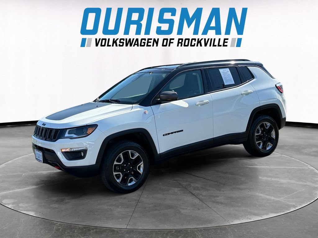 Used 2018 Jeep Compass Trailhawk w/ Leather Interior Group AWD/4WD image 2
