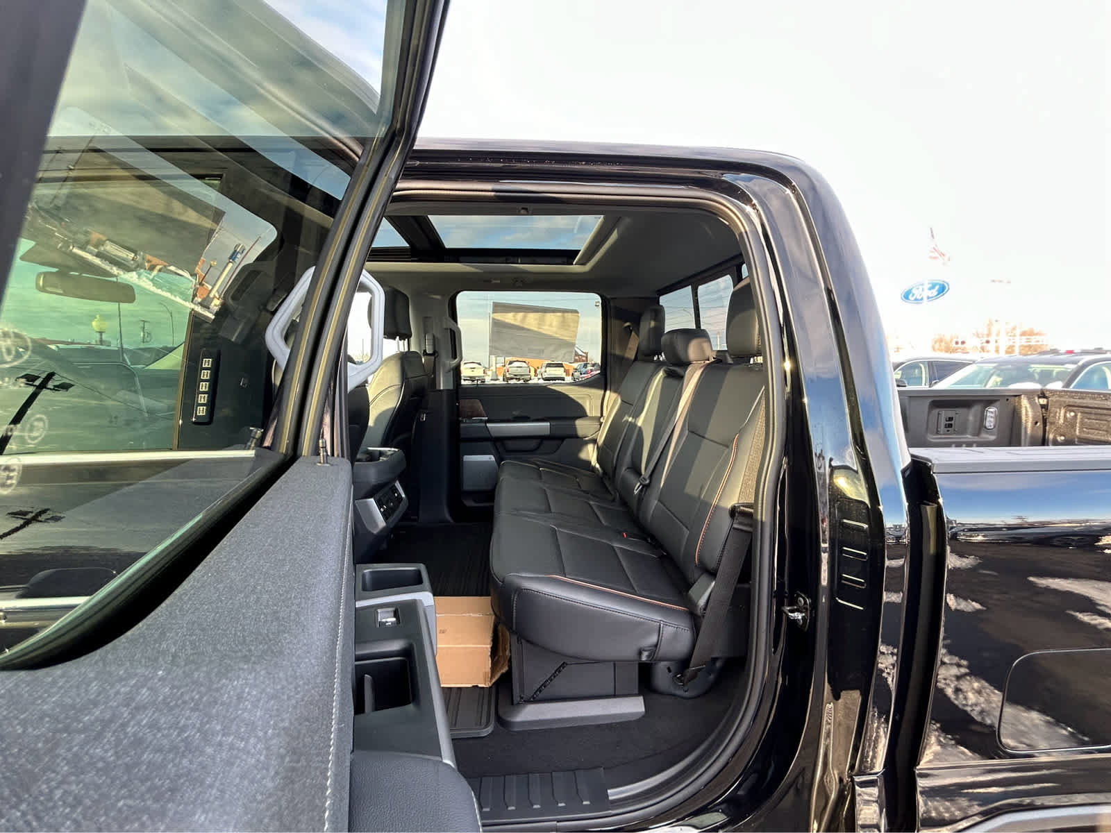 New 2026 Ford F250 Lariat w/ Lariat Ultimate Package image 10