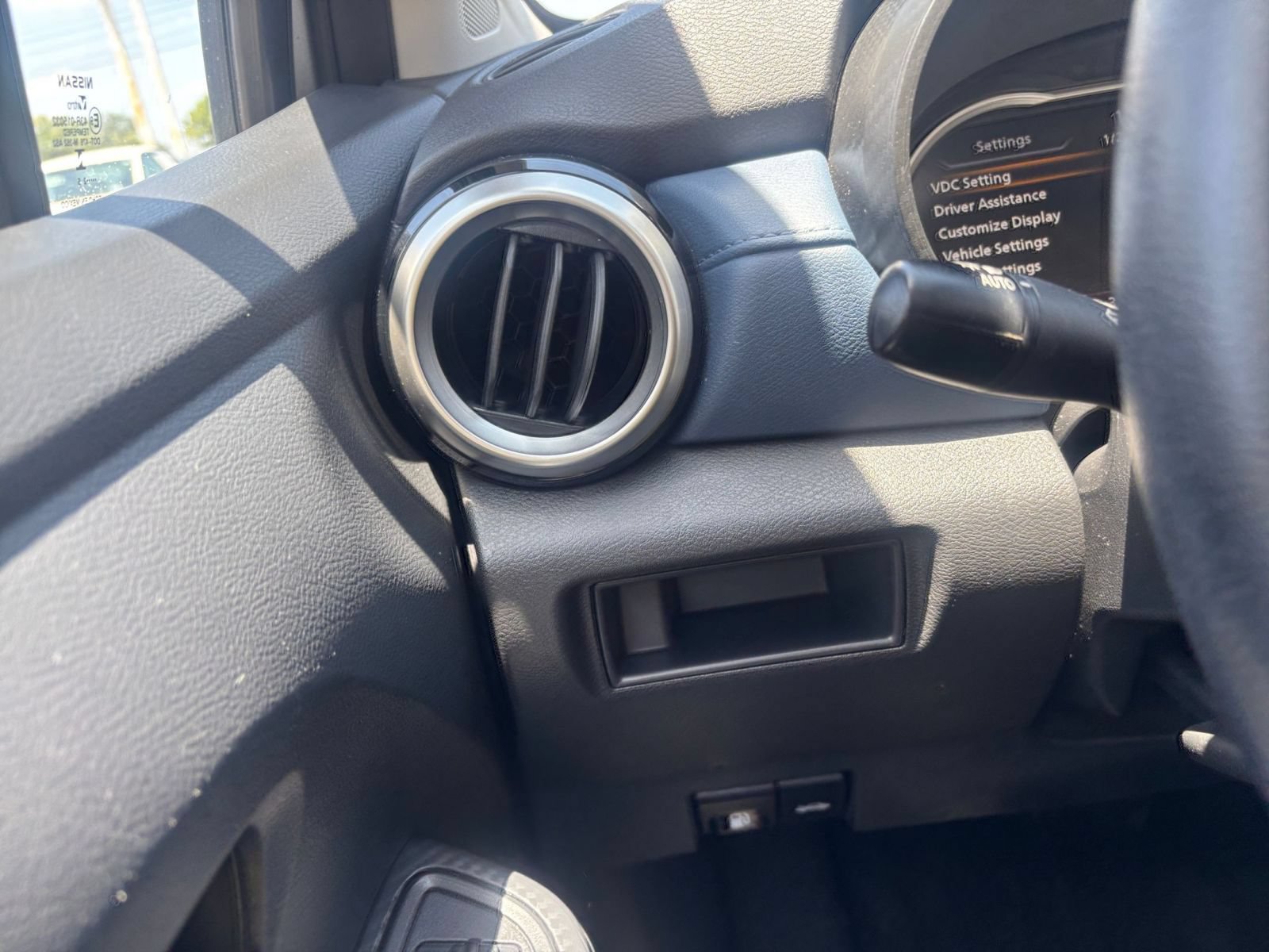 Used 2025 Nissan Versa SV FWD image 32
