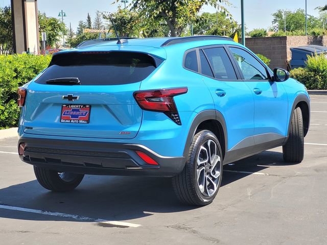 Used 2025 Chevrolet Trax RS w/ Driver Confidence Package FWD image 5