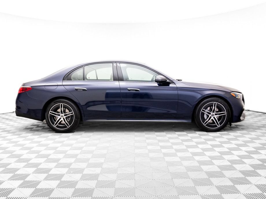 New 2026 Mercedes-Benz E 350 4MATIC Sedan image 6