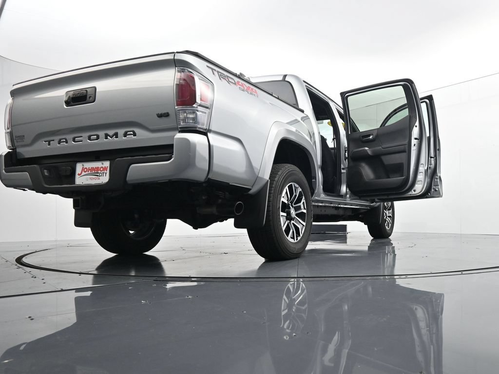 Used 2023 Toyota Tacoma TRD Sport AWD/4WD image 44