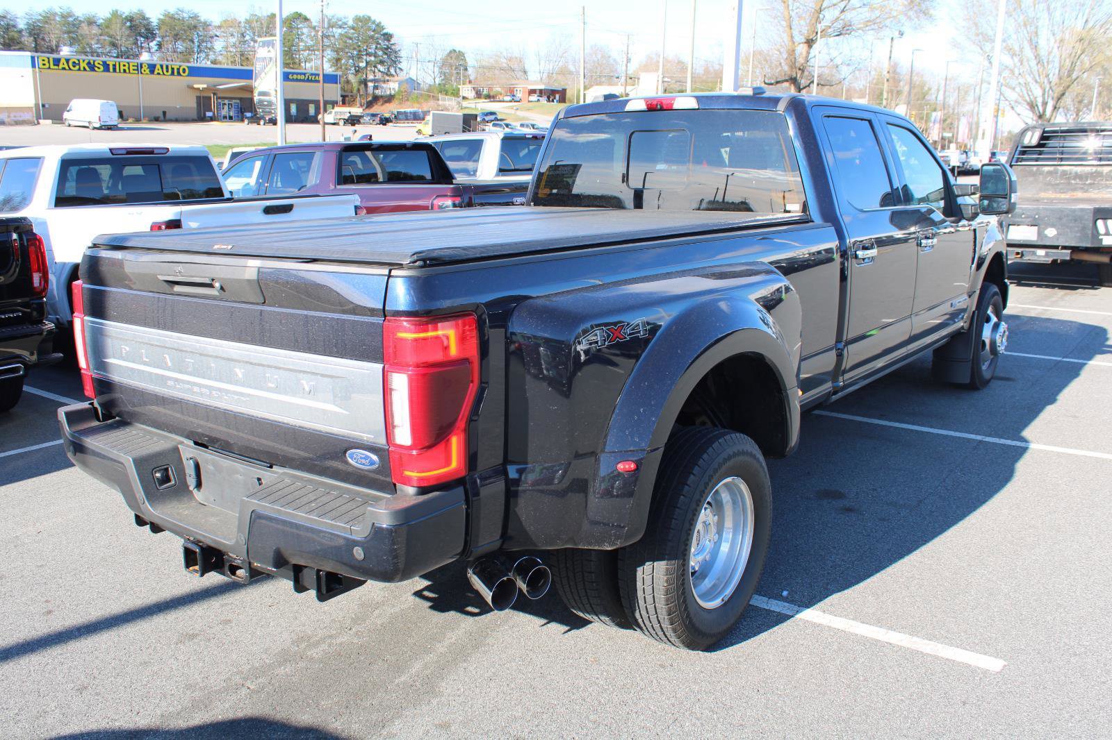 Used 2022 Ford F350 Platinum image 6