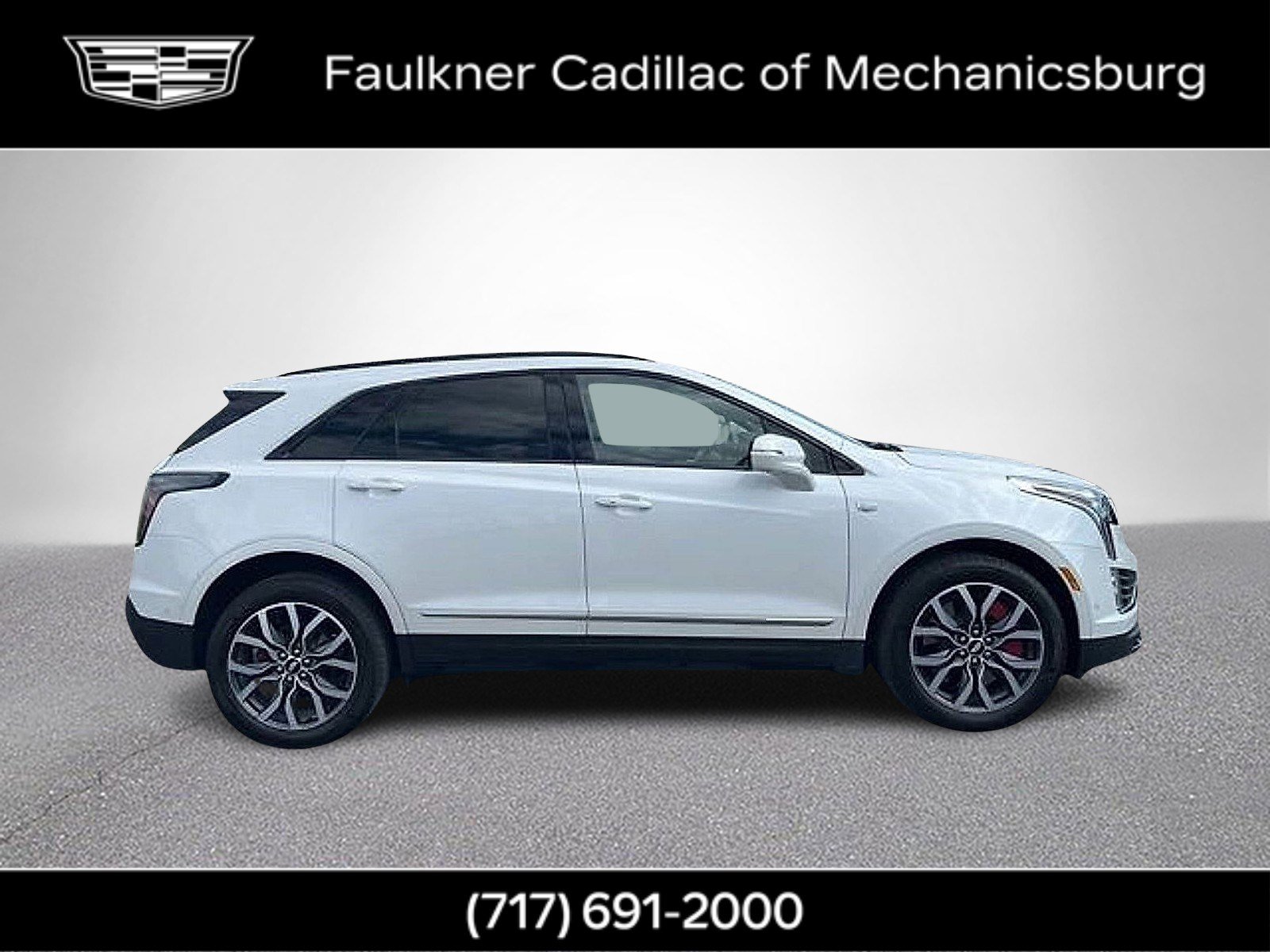 Used 2022 Cadillac XT5 Sportv w/ LPO, ONYX Package image 3