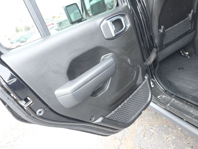 Used 2025 Jeep Wrangler Unlimited Rubicon 4xe w/ Safety Group image 35