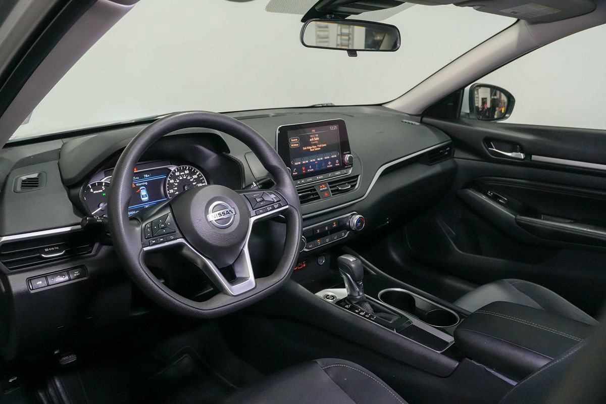 Used 2021 Nissan Altima 2.5 SV FWD image 13