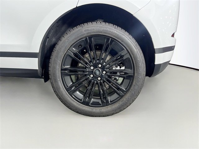 Used 2025 Land Rover Range Rover Evoque S image 10