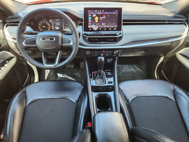 Used 2023 Jeep Compass Latitude AWD/4WD image 23