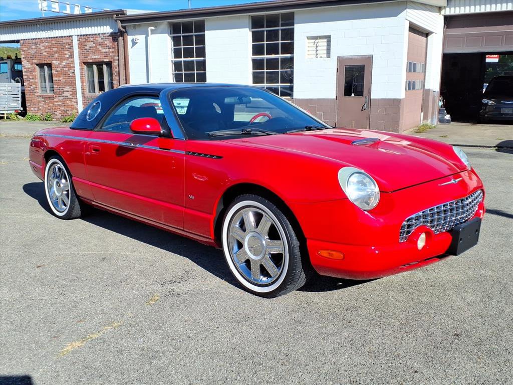 Used 2004 Ford Thunderbird Deluxe image 1