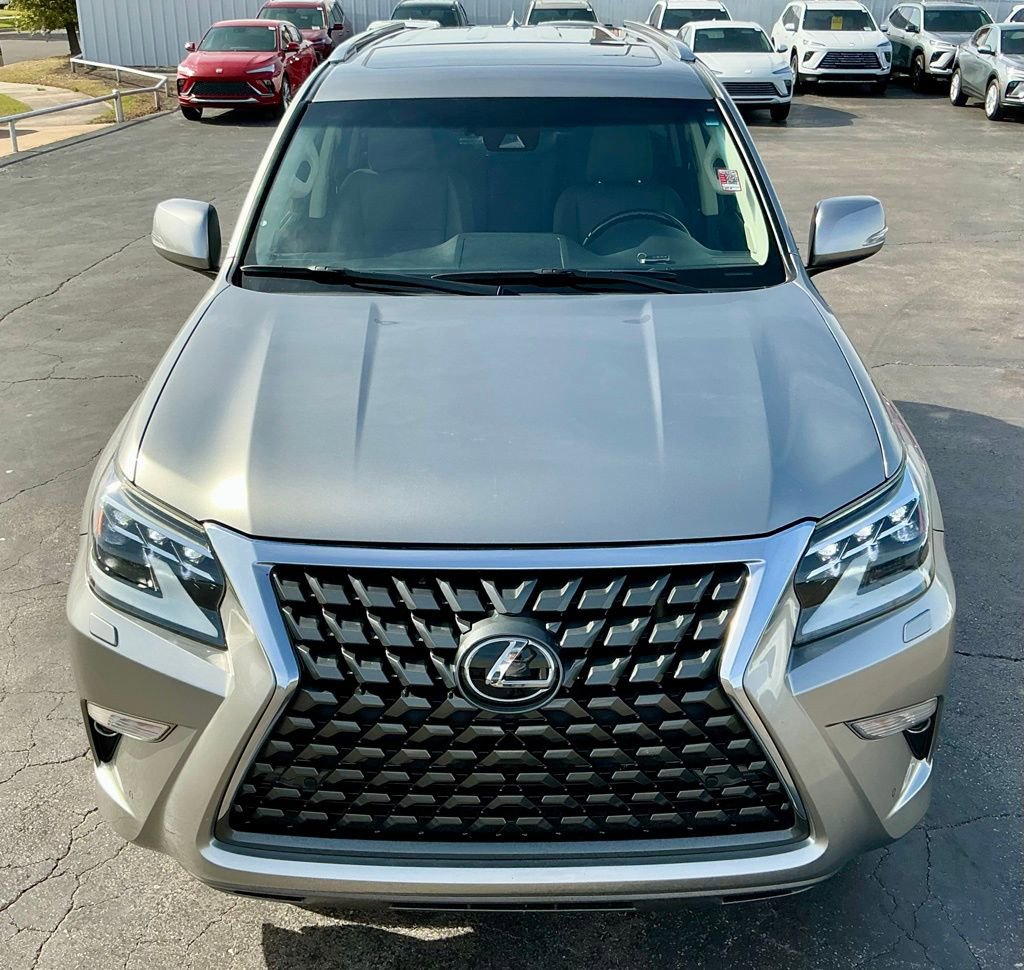 Used 2020 Lexus GX 460 Premium w/ Premium Package AWD/4WD image 11