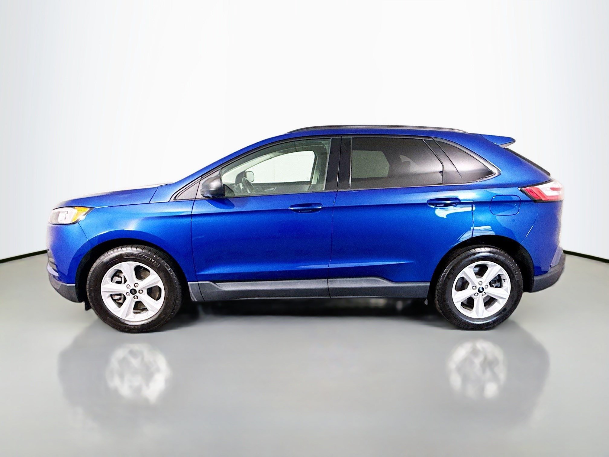 Used 2024 Ford Edge SE AWD/4WD image 6