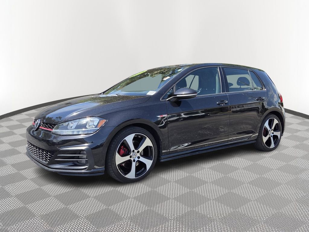 Used 2018 Volkswagen Golf 4-Door image 2