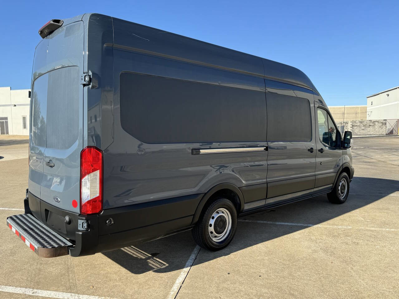 Used 2019 Ford Transit 250 148 High Roof Extended image 5