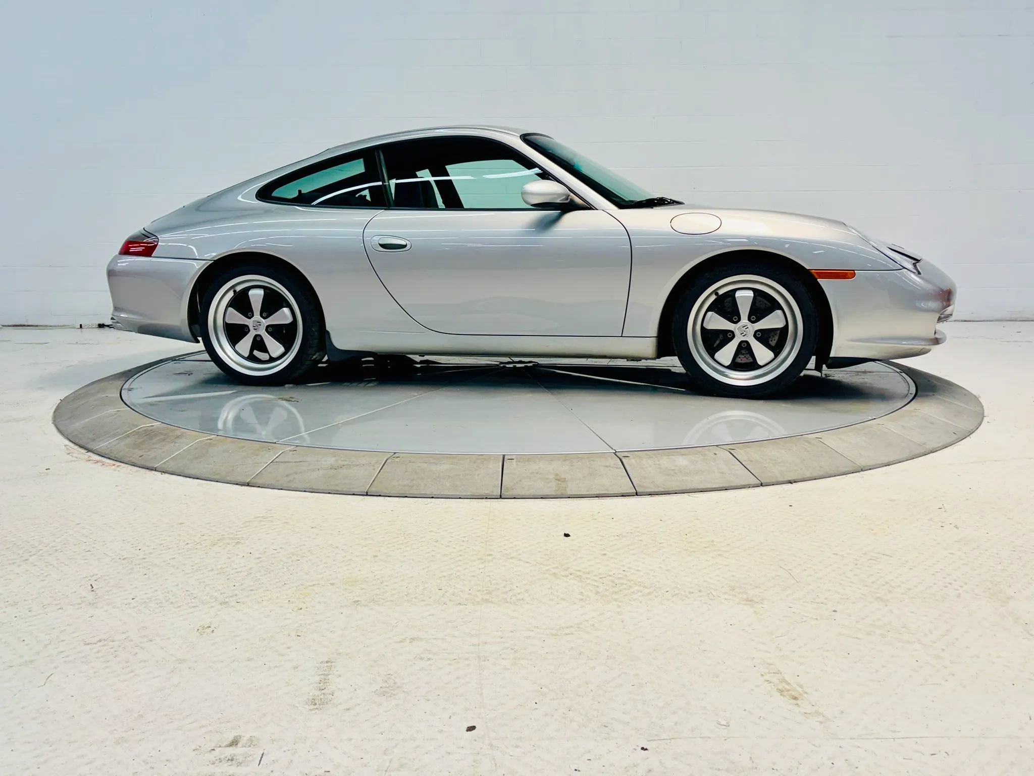 Used 2002 Porsche 911 GT3 RS image 19