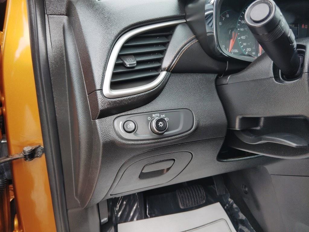 Used 2017 Chevrolet Trax LT image 15