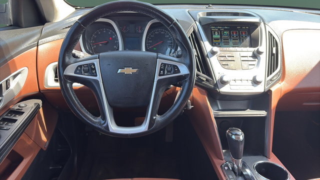 Used 2017 Chevrolet Equinox Premier w/ Enhanced Convenience Package AWD/4WD image 20