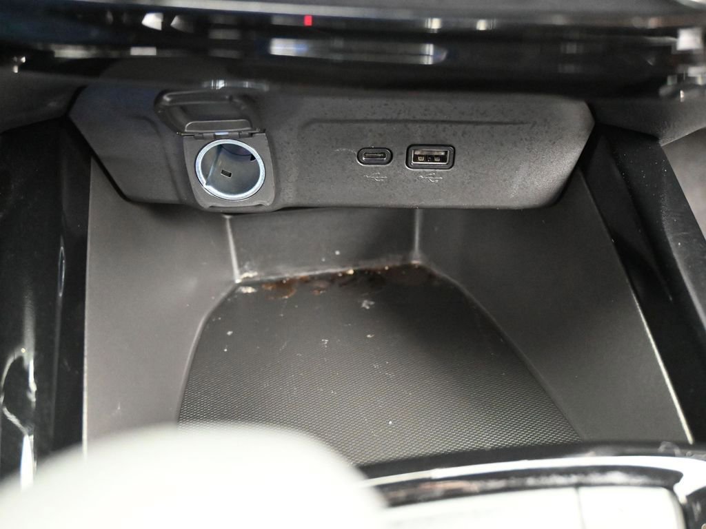 Used 2026 Chevrolet Trax RS image 24