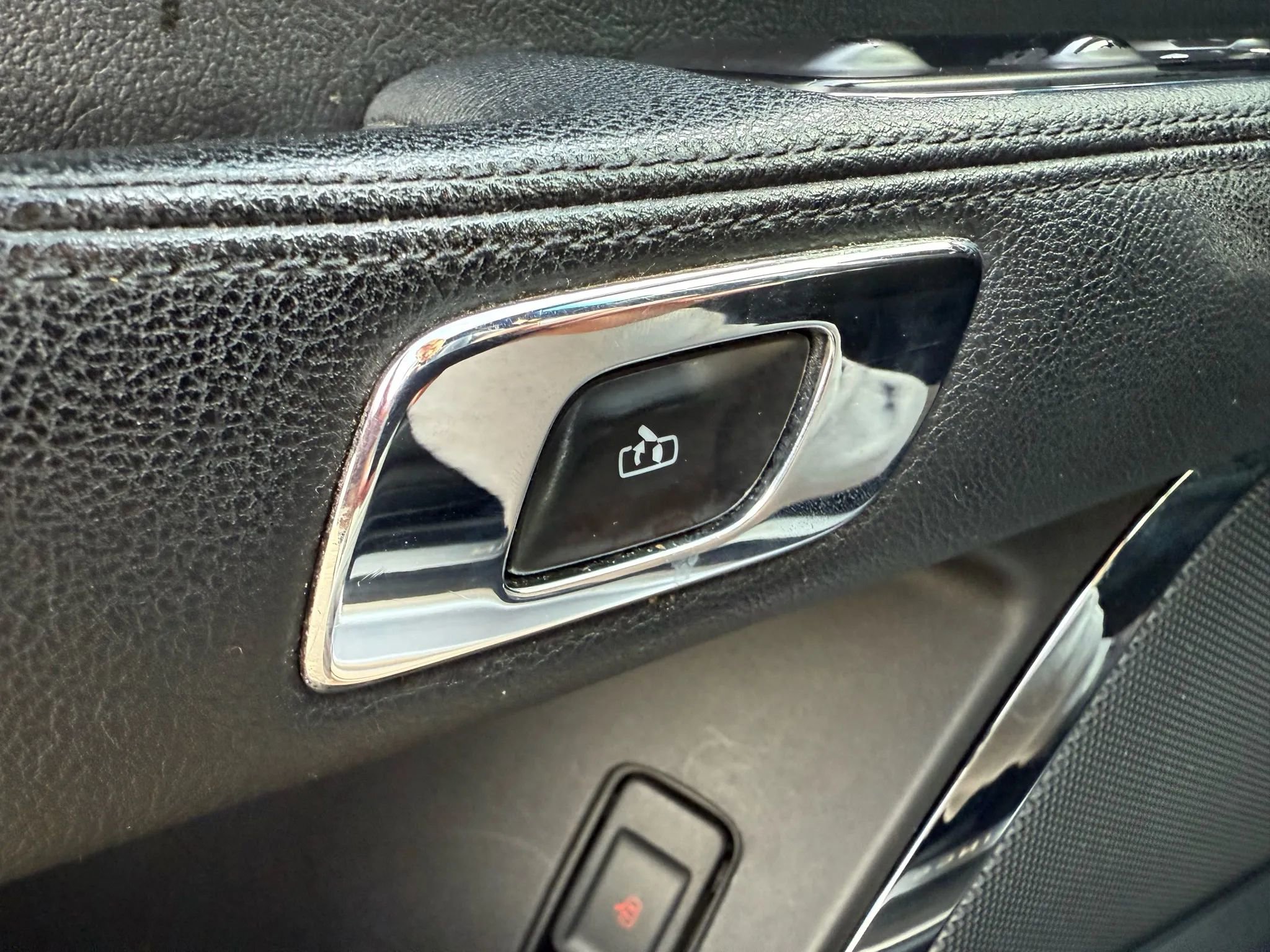 Used 2017 Lincoln Continental Select w/ Climate Package image 26