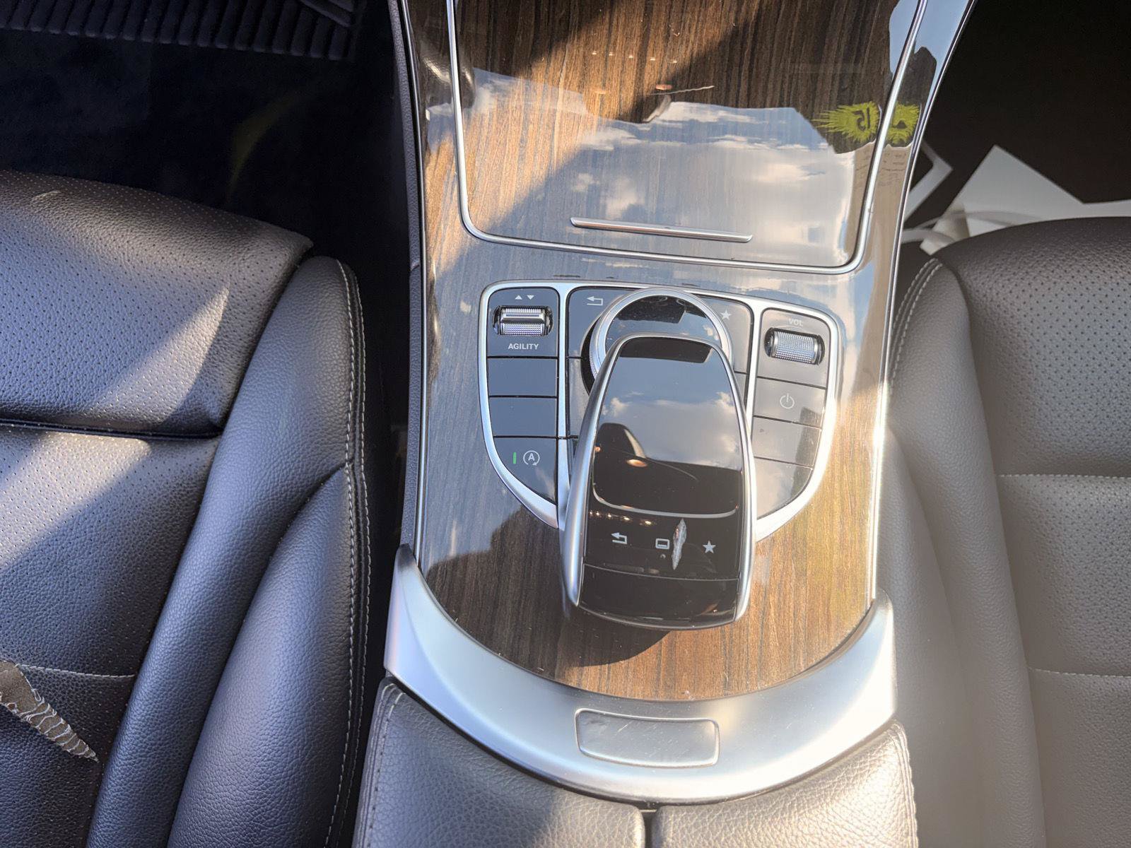 Used 2015 Mercedes-Benz C 300 Sedan image 15