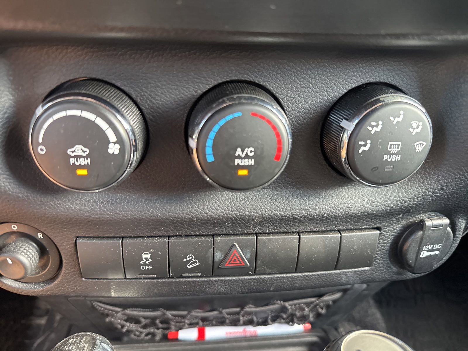 Used 2014 Jeep Wrangler Unlimited Sport image 18