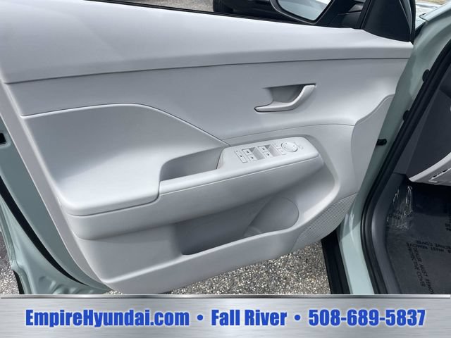 Used 2025 Hyundai Kona SEL FWD image 16