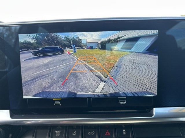 Used 2024 Chevrolet Silverado 2500 LT image 25