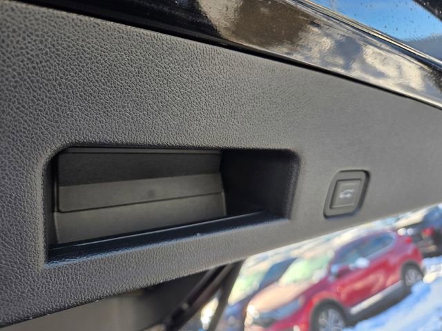 Used 2025 Buick Enclave Sport Touring image 21