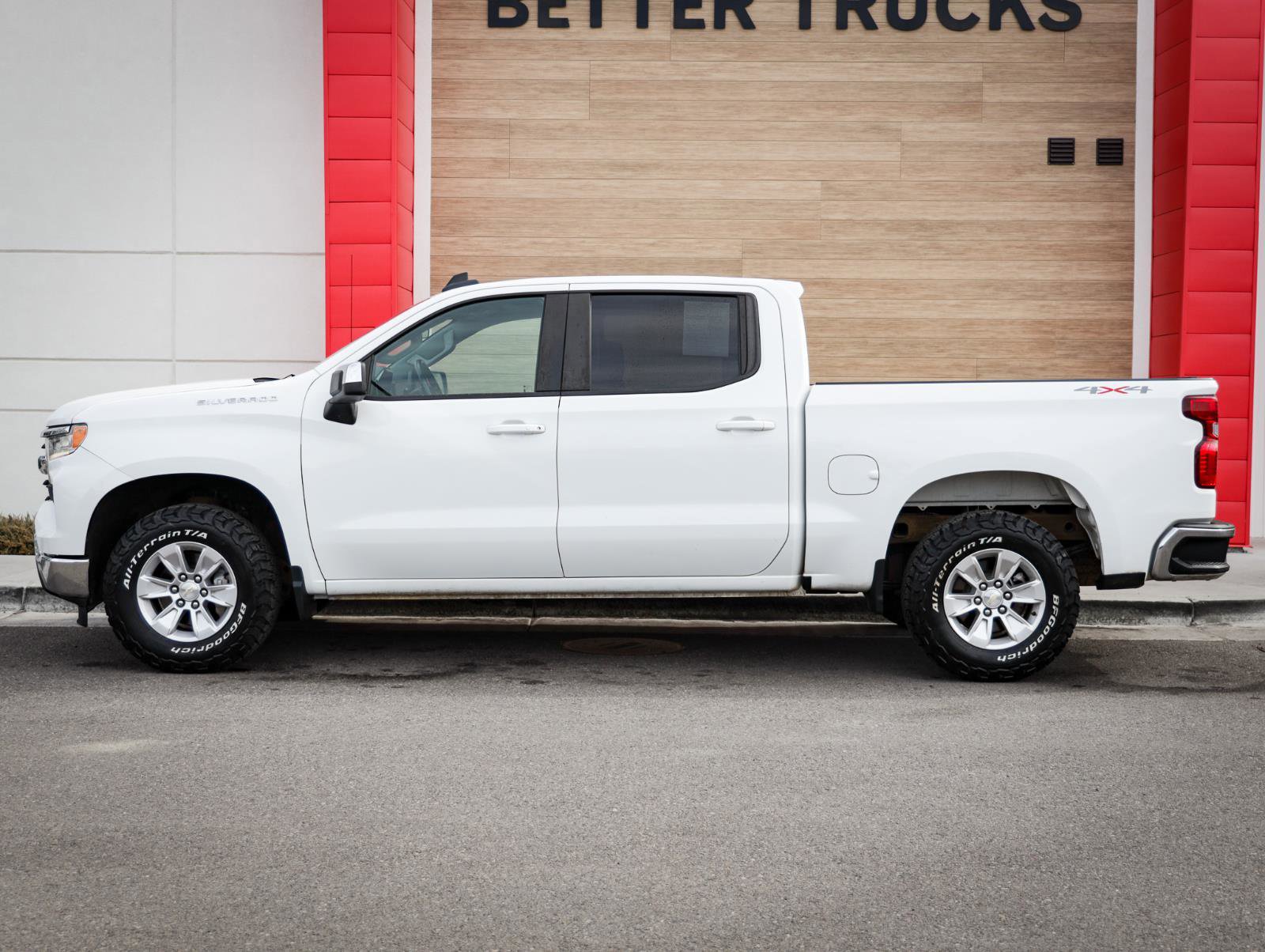 Used 2023 Chevrolet Silverado 1500 LT w/ Work Truck Package AWD/4WD image 7