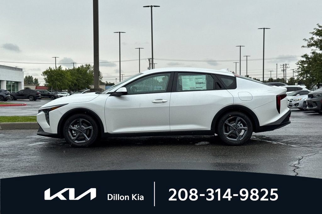 New 2026 Kia K4 FWD image 10
