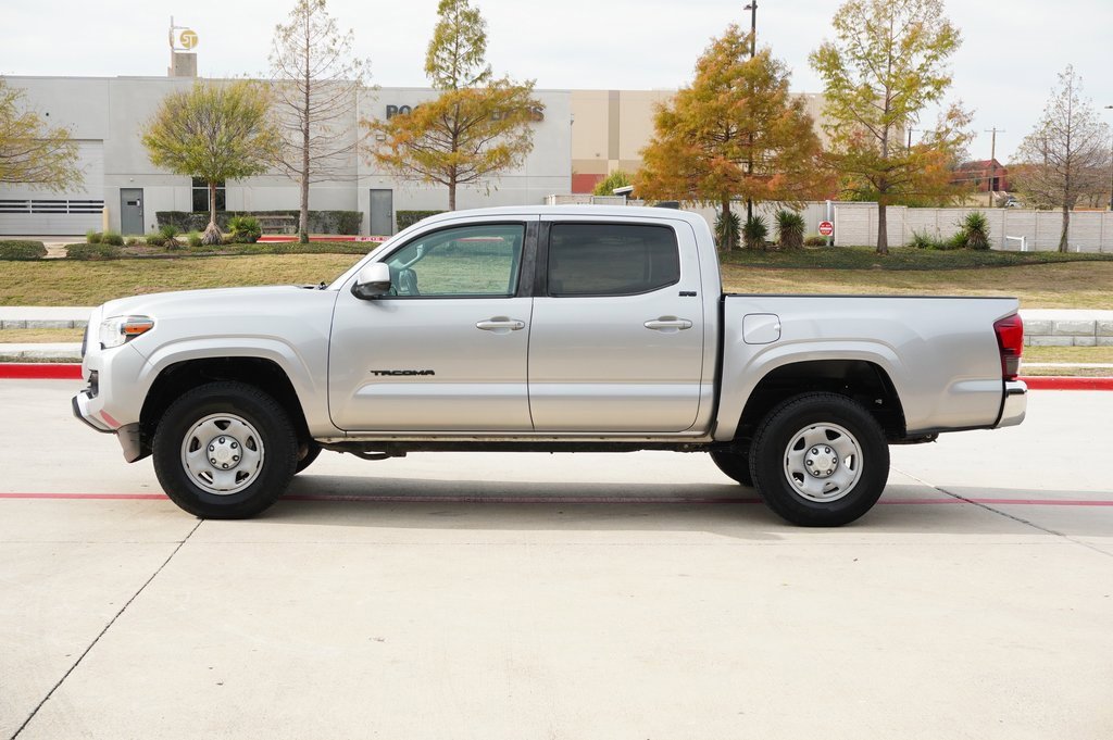 Used 2020 Toyota Tacoma SR5 image 2