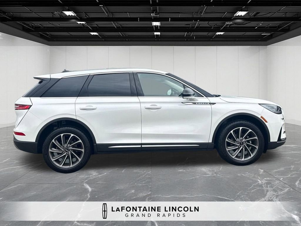 Used 2024 Lincoln Corsair AWD w/ Equipment Group 101A image 6