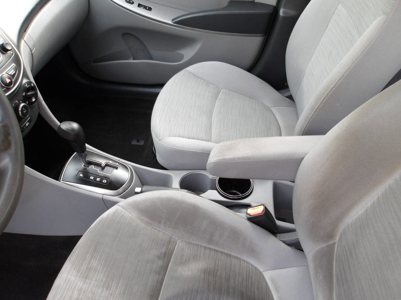 Used 2015 Hyundai Accent GLS image 17