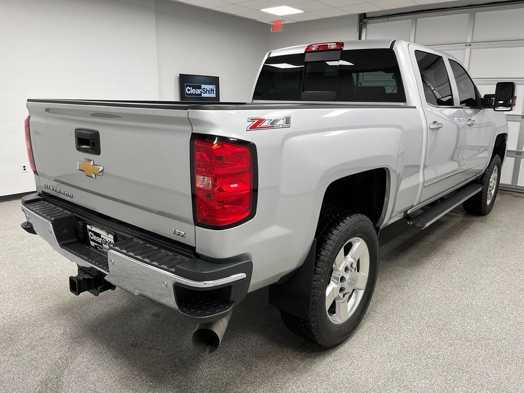 Used 2016 Chevrolet Silverado 2500 LTZ w/ Duramax Plus Package AWD/4WD image 10