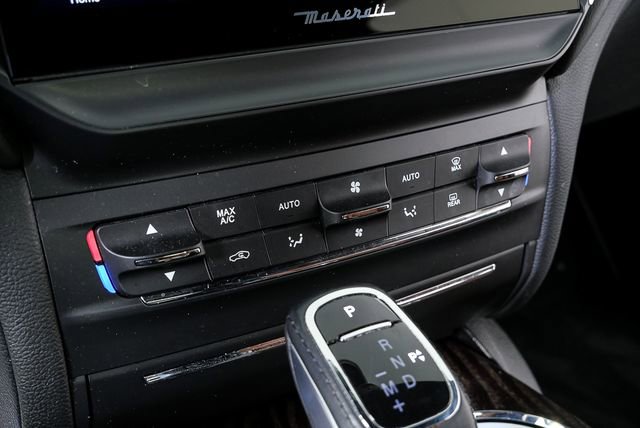 Used 2023 Maserati Ghibli Modena RWD image 16