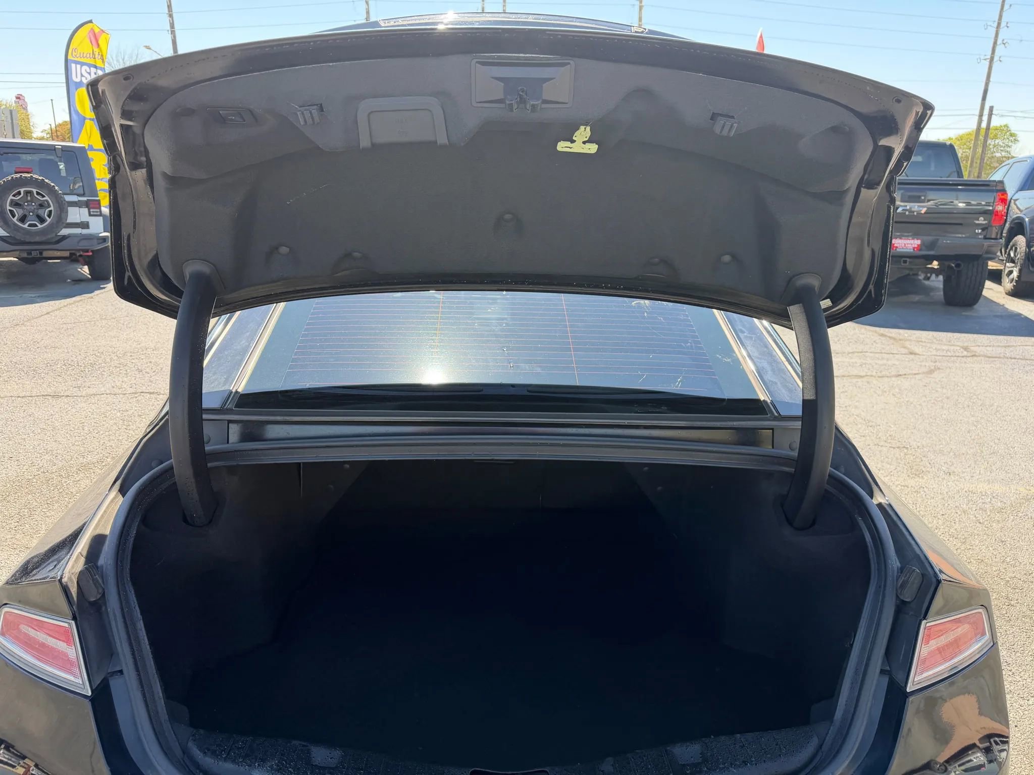 Used 2017 Lincoln MKZ Reserve FWD image 21
