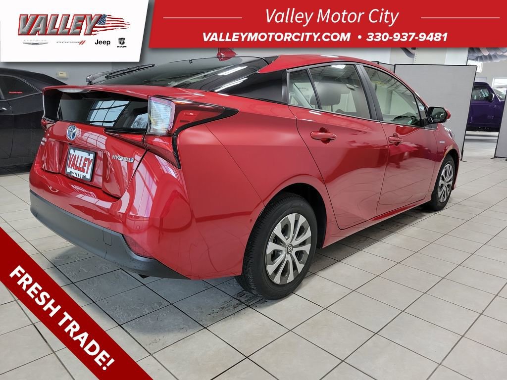Used 2022 Toyota Prius LE image 7