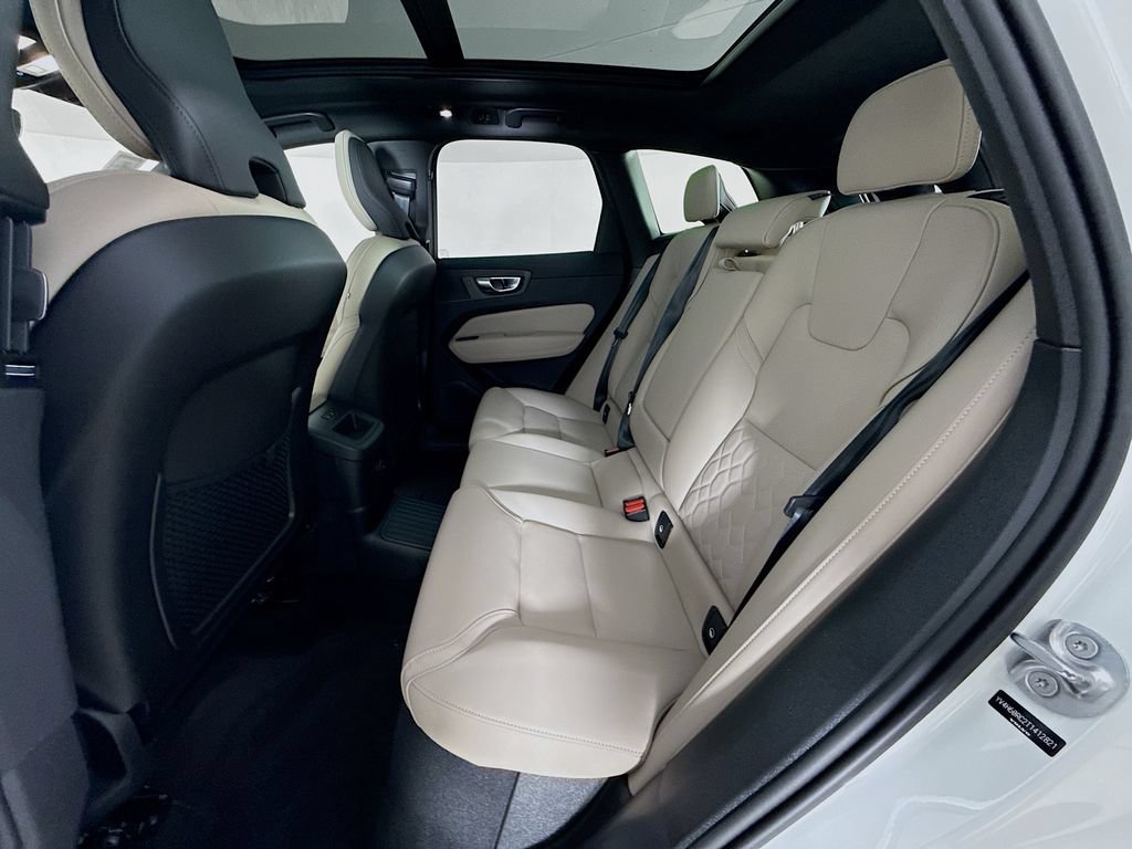 New 2026 Volvo XC60 T8 Plus w/ Protection Package Premier AWD/4WD image 24