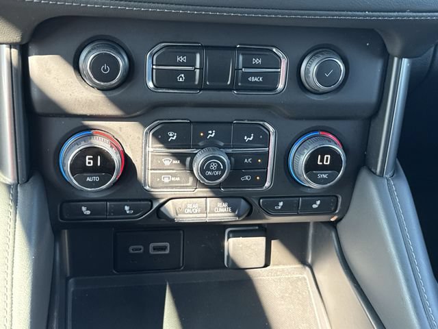Used 2024 Chevrolet Suburban Z71 w/ Off-Road Capability Package AWD/4WD image 18