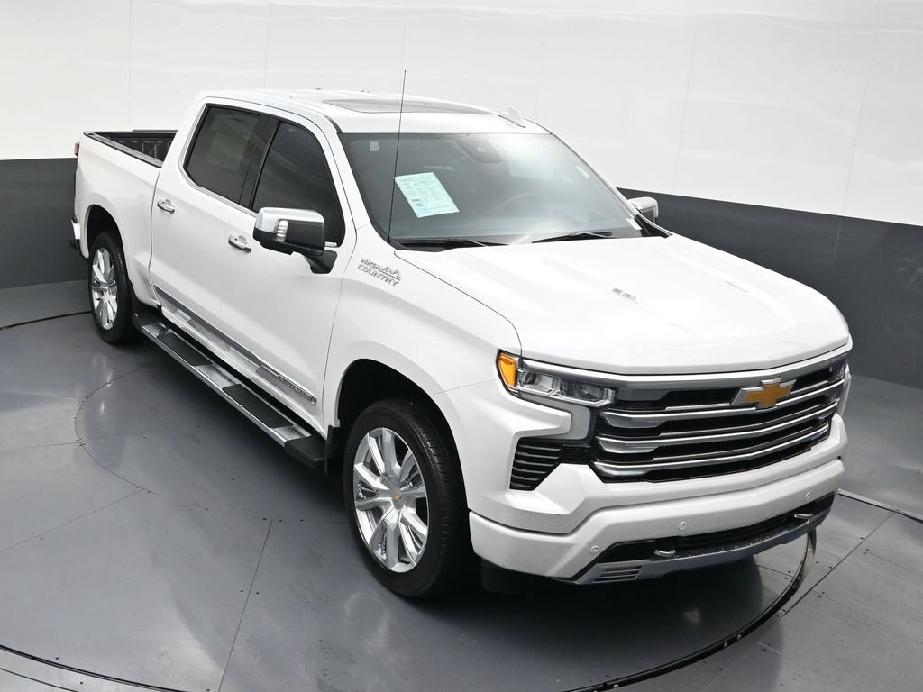 Used 2025 Chevrolet Silverado 1500 High Country w/ High Country Premium Package AWD/4WD image 21