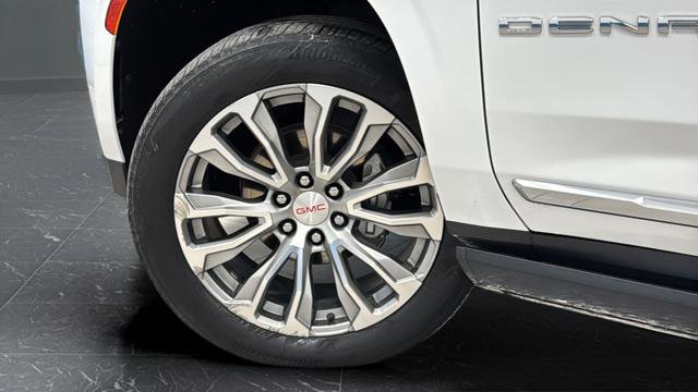 Used 2021 GMC Yukon Denali w/ Denali Premium Package image 39