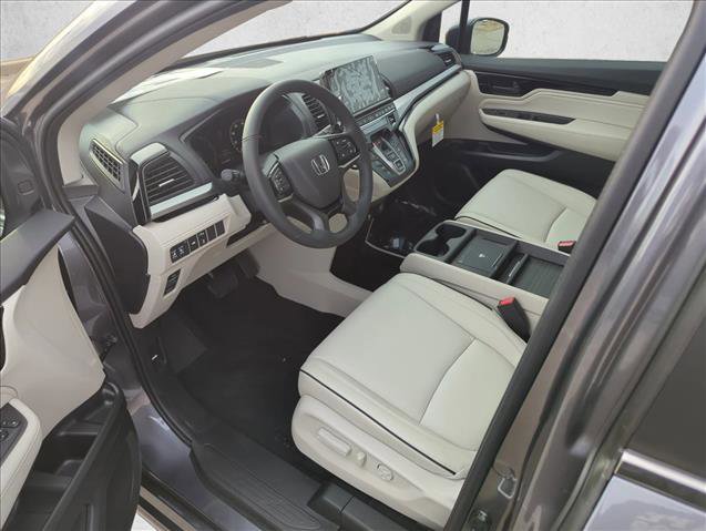 New 2026 Honda Odyssey Touring image 9