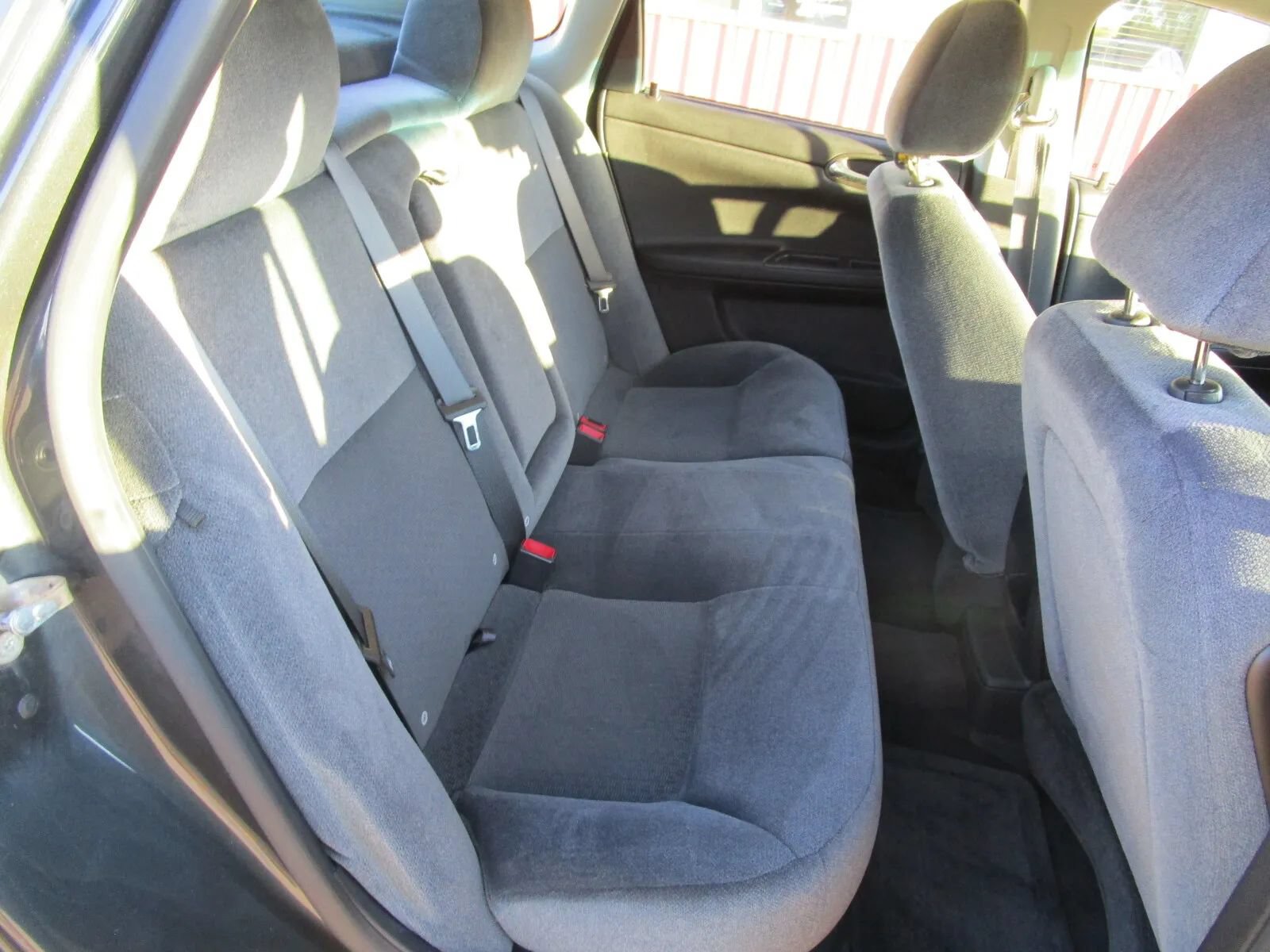 Used 2015 Chevrolet Impala LT w/ LT Sunroof Package FWD image 15