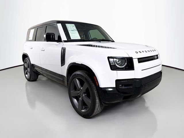 Used 2023 Land Rover Defender 110 V8 AWD/4WD image 3