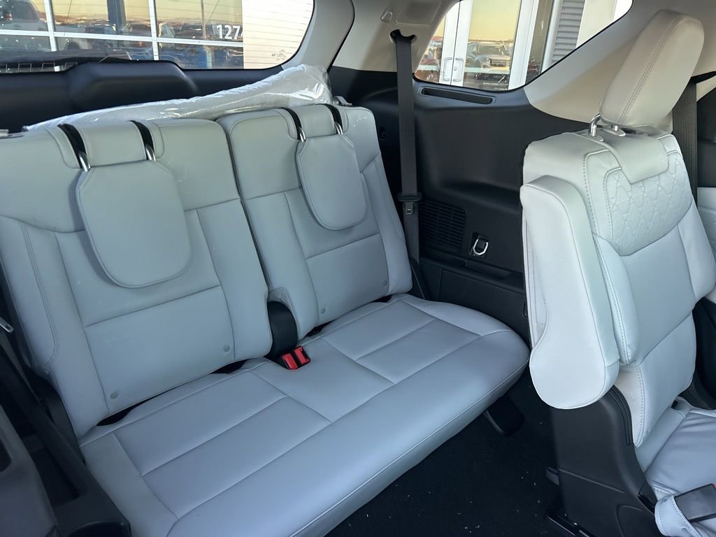New 2026 Ford Explorer Platinum w/ LUX Leather Package image 15