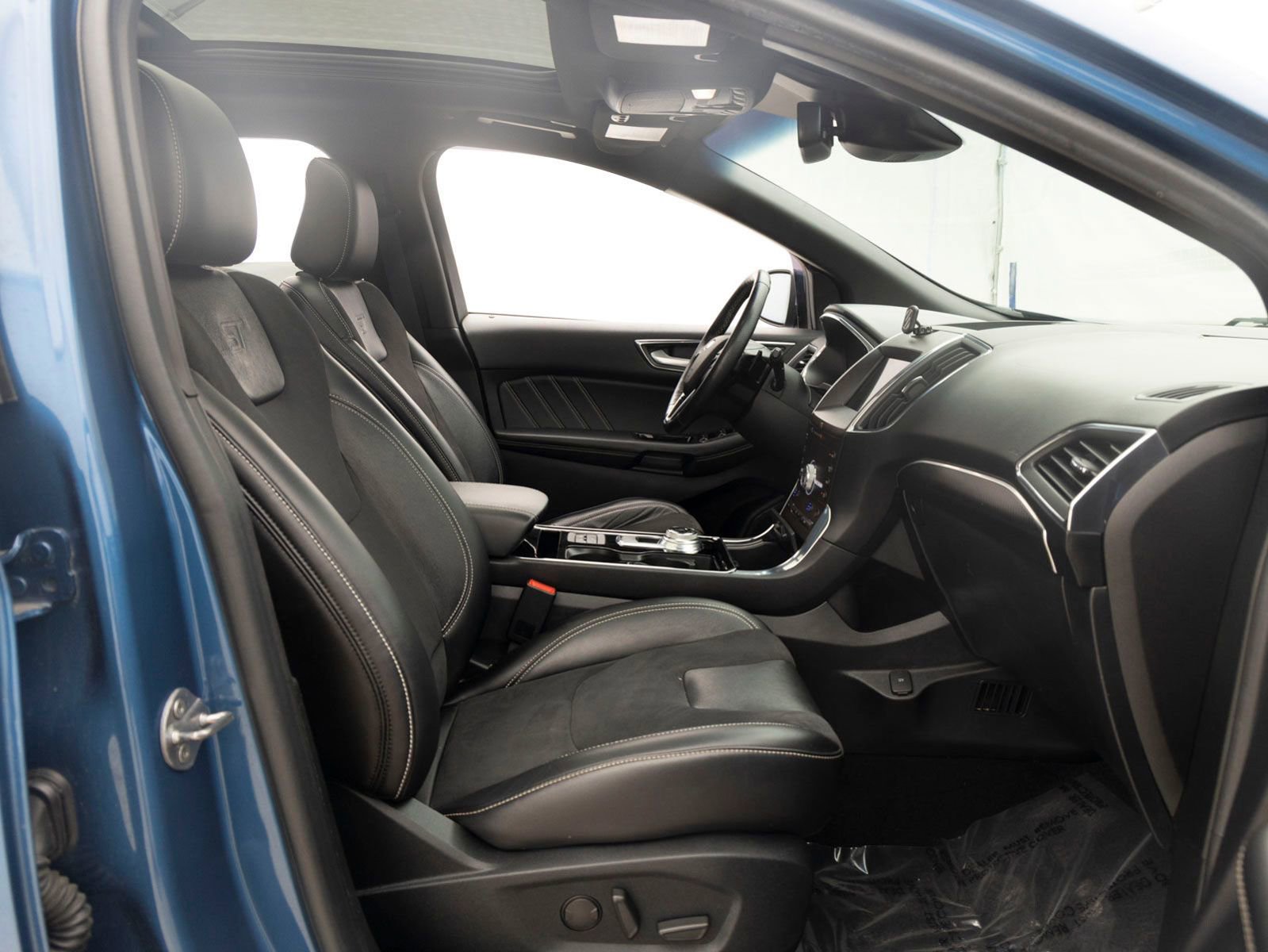 Used 2020 Ford Edge ST w/ Equipment Group 401A image 27