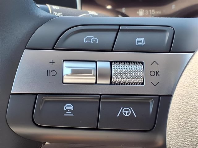 Used 2025 Hyundai Sonata Limited FWD image 18